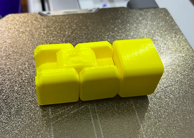 A simple articulating box... for support testing.