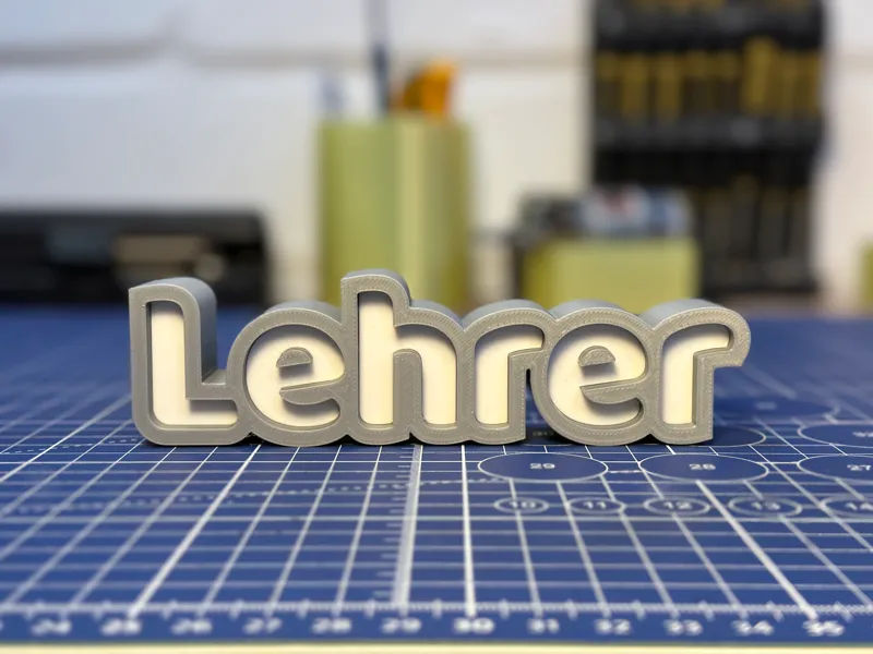 Lehrer Desk Sign