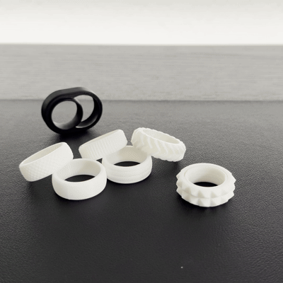 Minimal Finger spinner fidget 