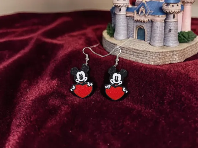 Mickey in love earrings