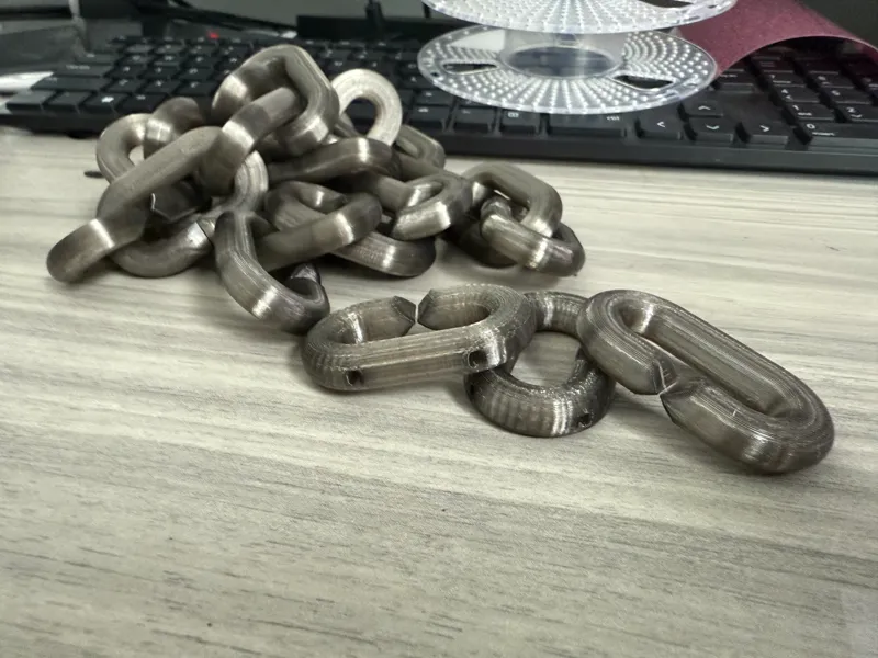 Logo Chain Links Set w/Key Ring Attachment