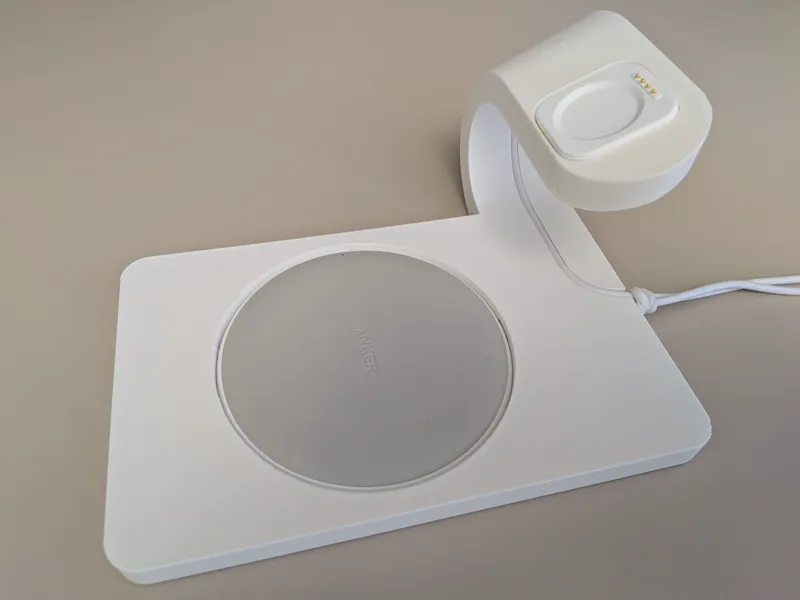 Stand for Anker QI + Oneplus Watch charger