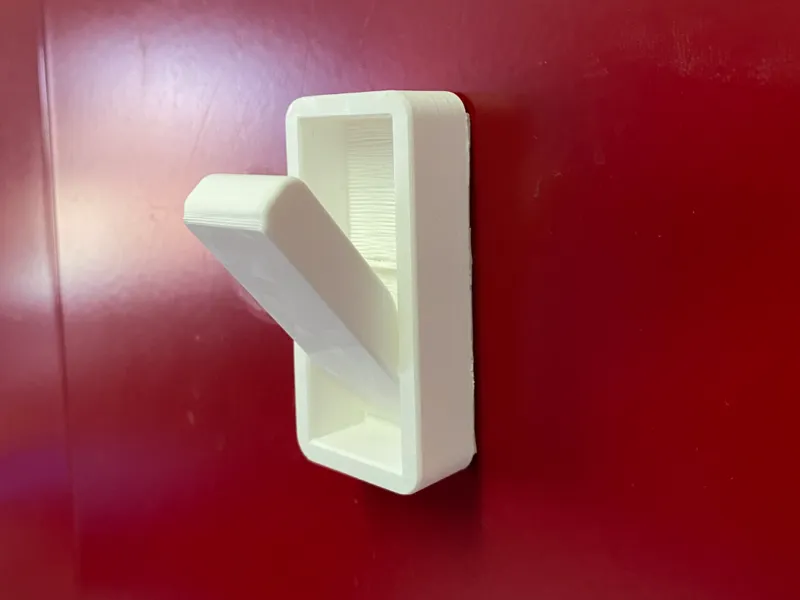 Kleiderhaken Ausklappbar zum Kleben (PrintinPlace)