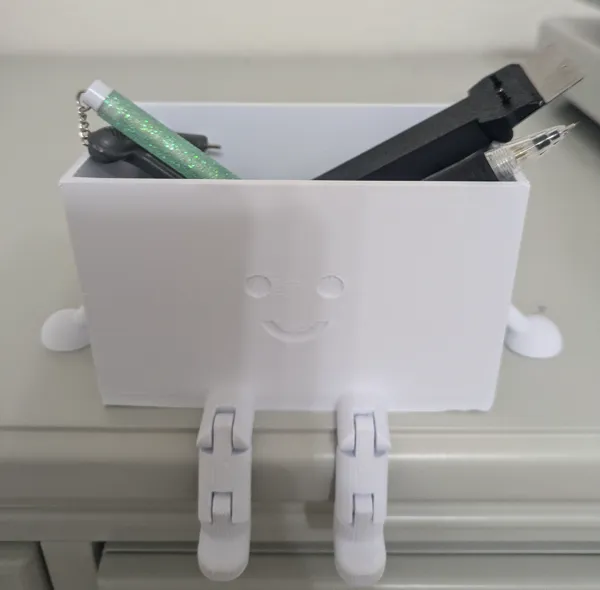 Desk Dude — organiseur de bureau articulé