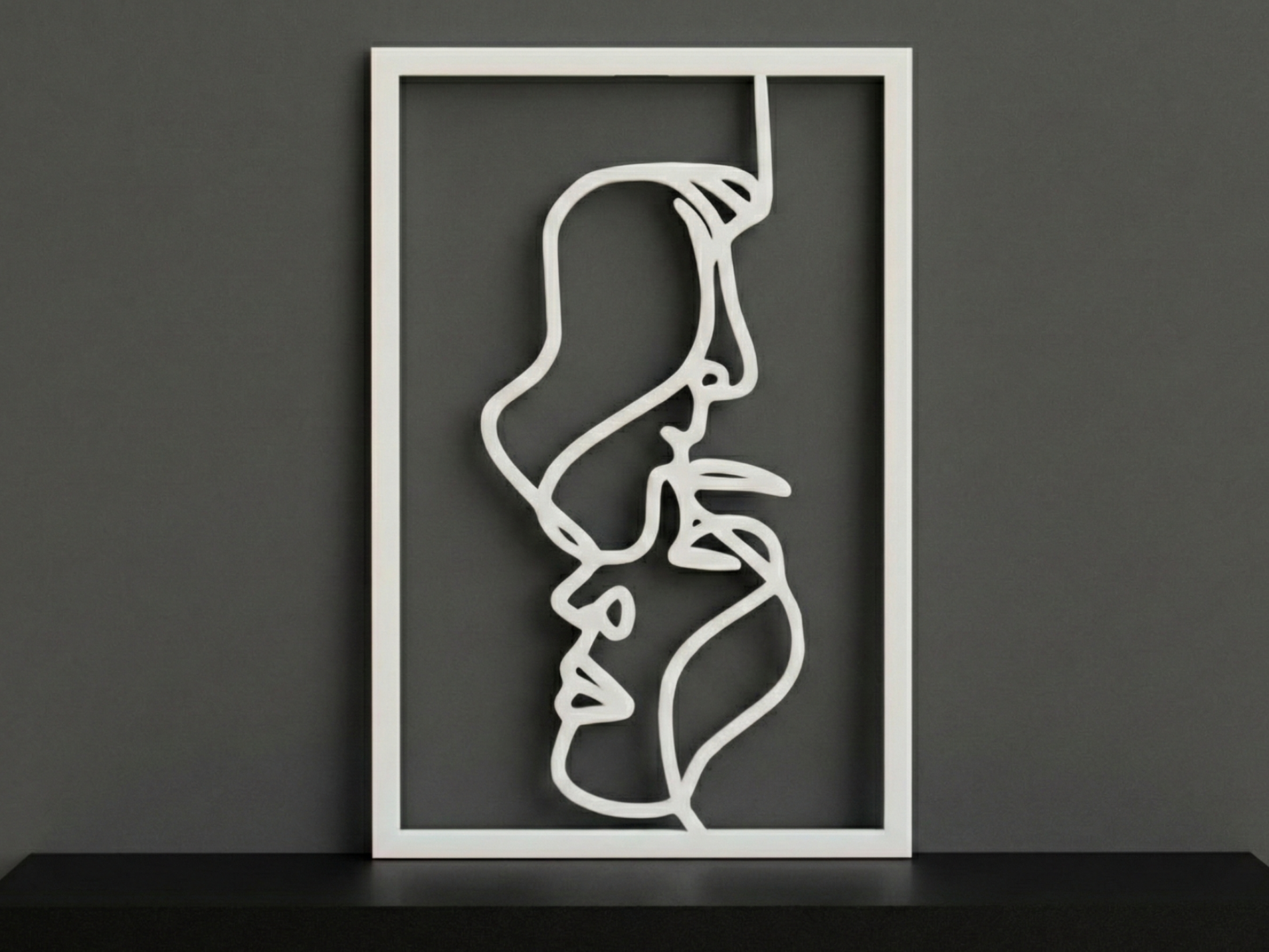 One Line picture "Kissing Couple with frame"