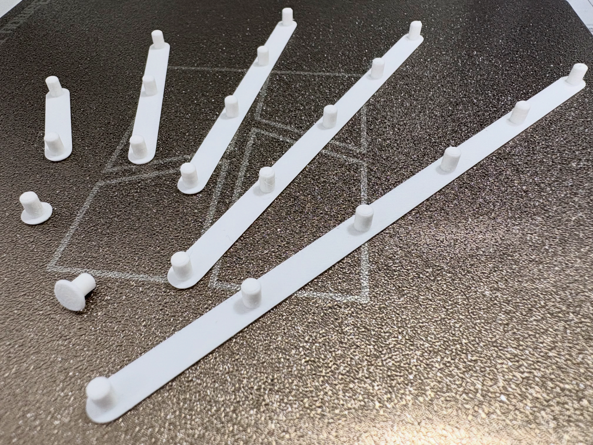 PLATSA Multi-Hole Cover (Parametric Plug Strip)