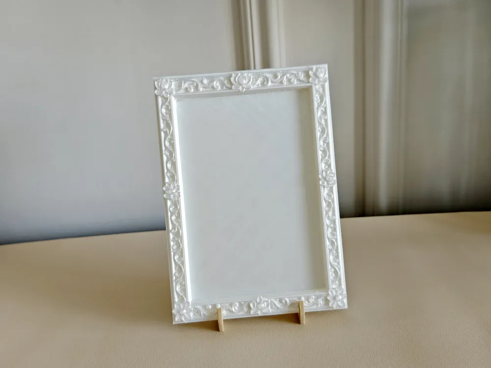 Simple 6-inch photo frame, horizontal and vertical photos can be freely ...