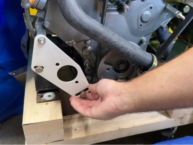 Yanmar 3YM30 water pump bracket 