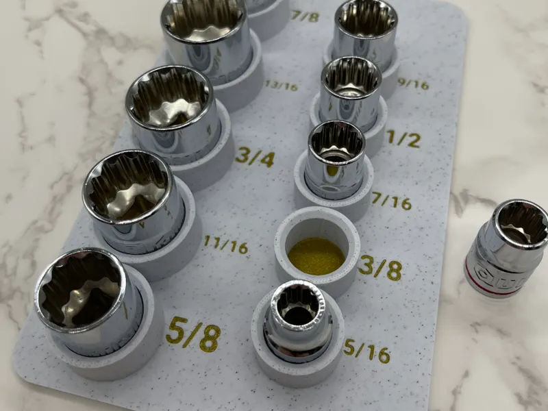 Holder- QUINN 3/8 in Drive SAE & Metric Socket Set