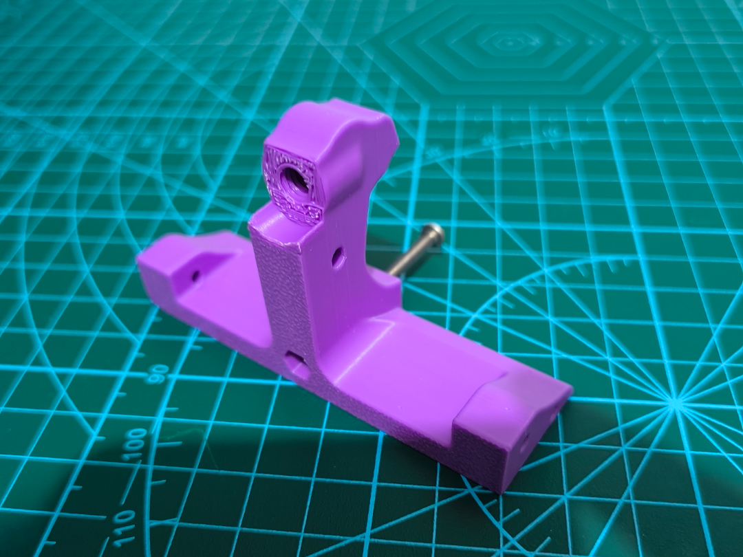 Miniatura 1 do modelo 3D 被动回卷料盘 过料模块 尺寸修改 适配3m螺丝+螺母