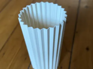 Schöne Vase, Höhe 18cm!