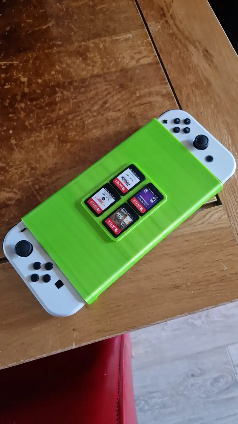 Nintendo Switch Cover with game cart storage