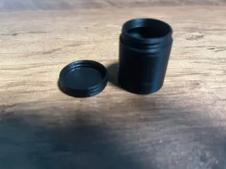 Simple container with lid.