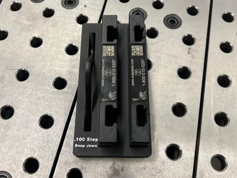 .100 Step Snap Jaws Gridfinity Holder