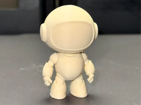 Figurine astronaute mignon