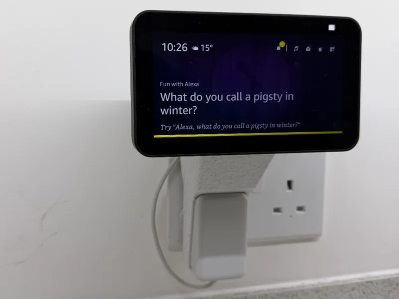 echo show 5 plug stand 