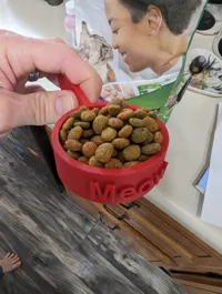 Doseur de croquettes pour chat — photo 2
