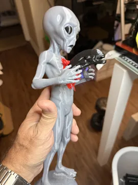 Modelo para impresión 3D: KrAAXIS Grey Vs Alien — vista de referencia 4