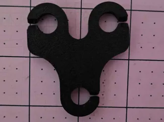3 point chain and medallion connector