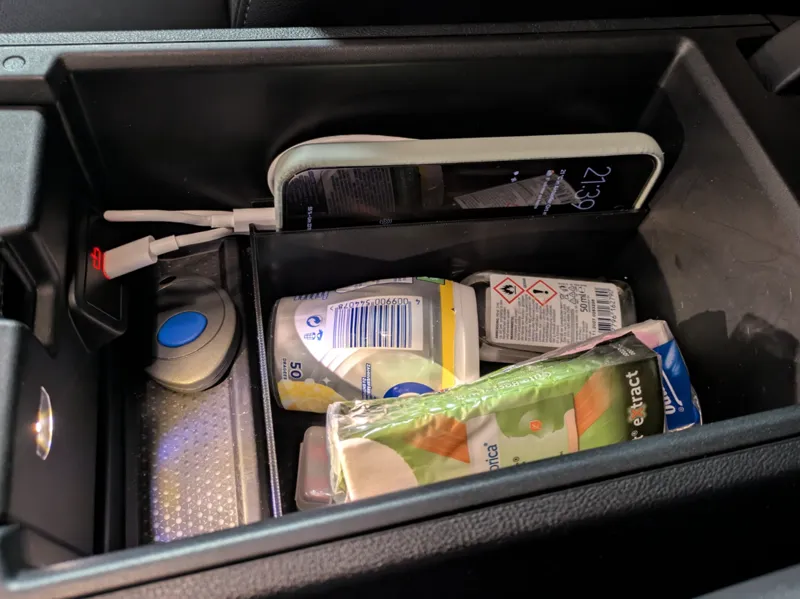 BMW Armwrest Organizer G22, G23, G26, i4, ...