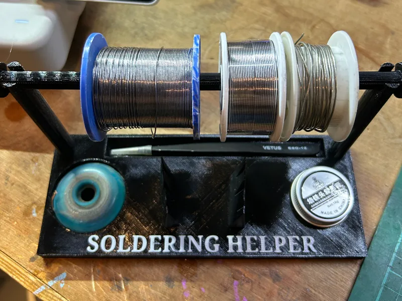 SOLDERING HELPER