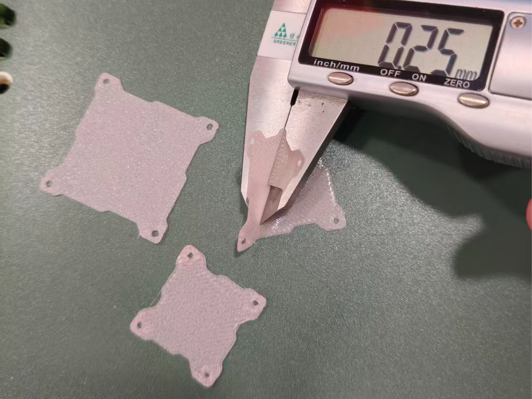 隔离垫 绝缘垫 保护垫超薄0.2mm 穿越机飞塔飞控电调图传 三种尺寸20 25.5 30.5mm