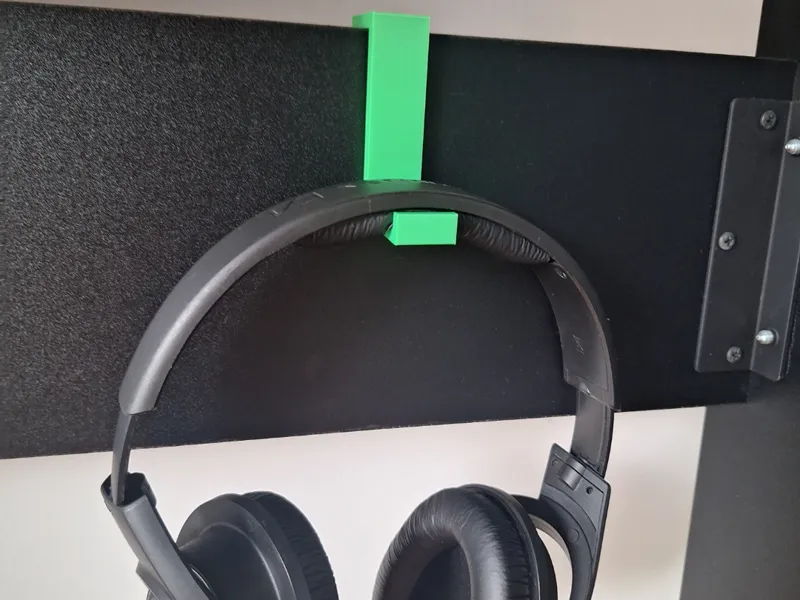 Earphones holder for LP-180