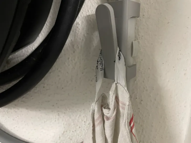 20mm Pipe Clip Hook
