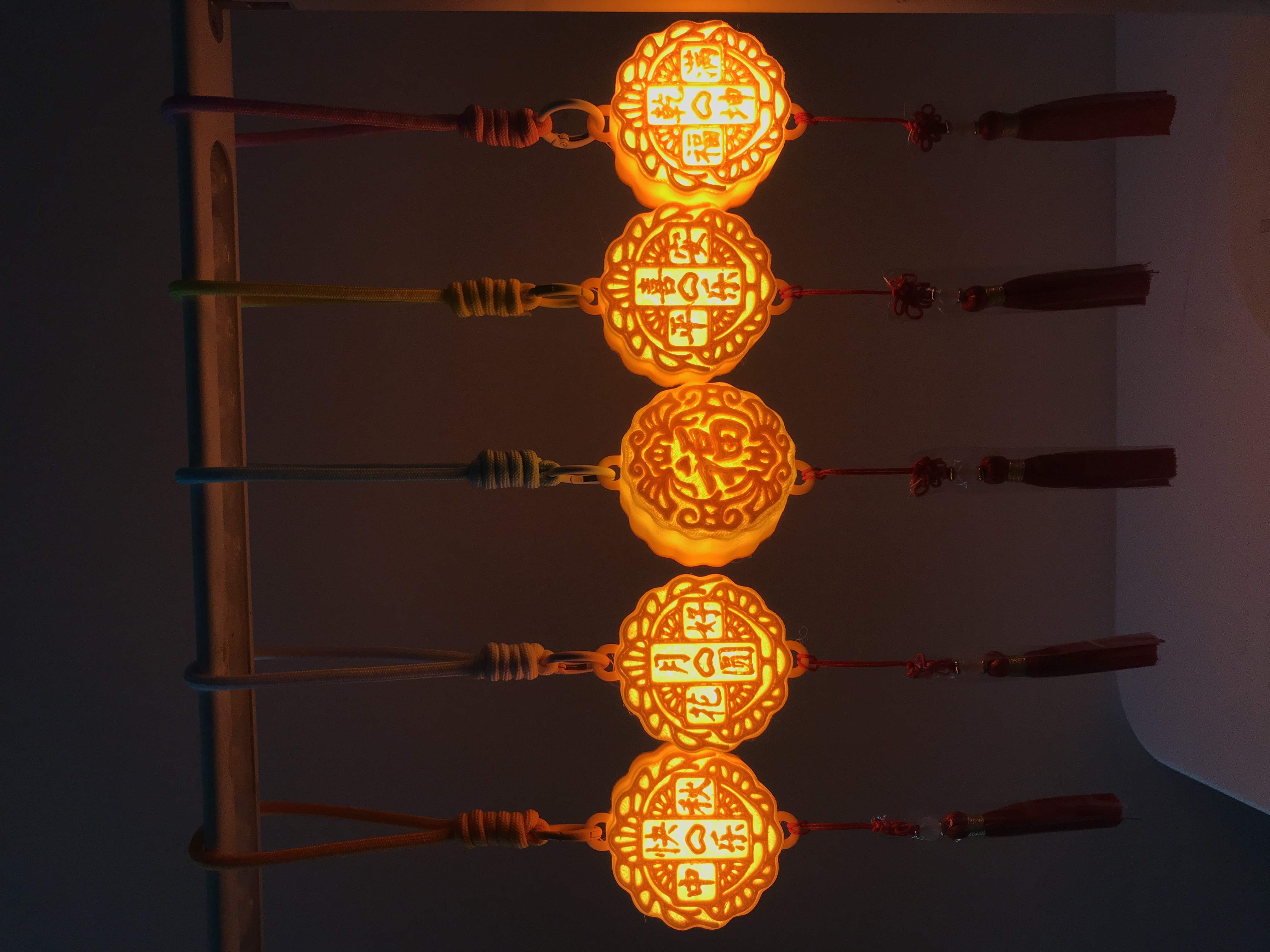 Miniatura 4 do modelo 3D 中秋祈福月饼灯（只要17g就可带回家）
