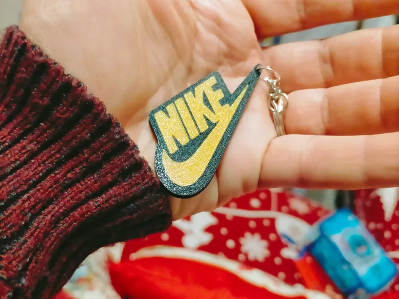 ciondolo nike