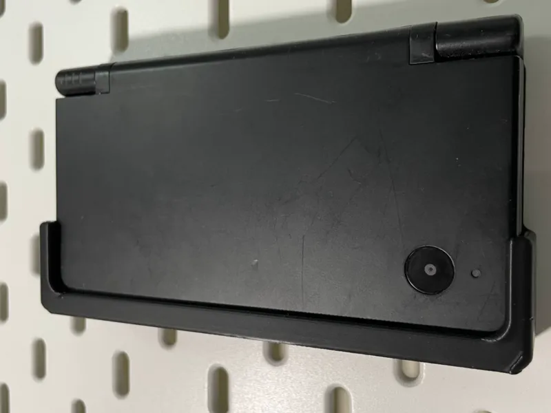 Nintendo DSi Ikea Skadis Mount