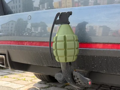 Hand Grenade Trailer Hitch Protector (50mm Tow Hitch)