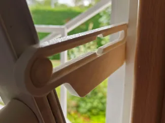 Window compass arm