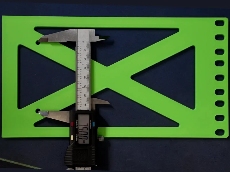 3U 19" Server rack VESA 75 monitor mount