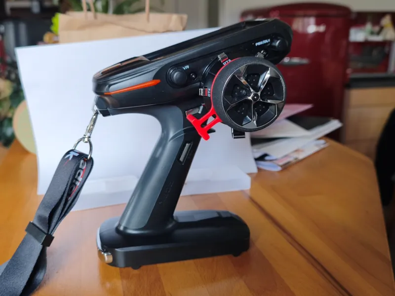Commande au pouce une main Radiolink RC8X