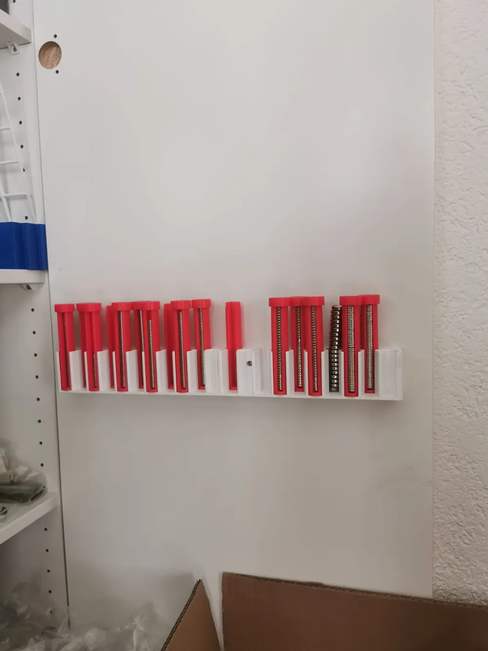 Magnet Sales Rack WALL MOUNT MAGNET ORGANIZER RACK for MAGNETTUBES - Free 3D Print Model ...