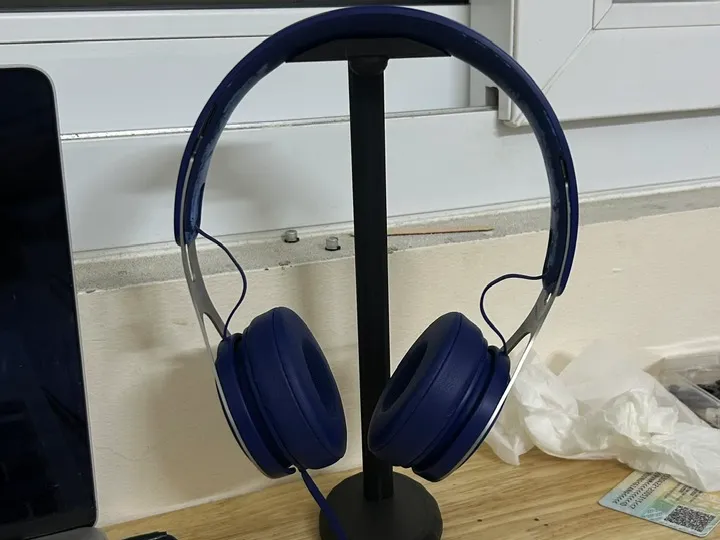 SnapLock Earbud Case