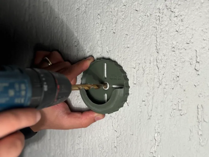 Dust Catching Drill Guide