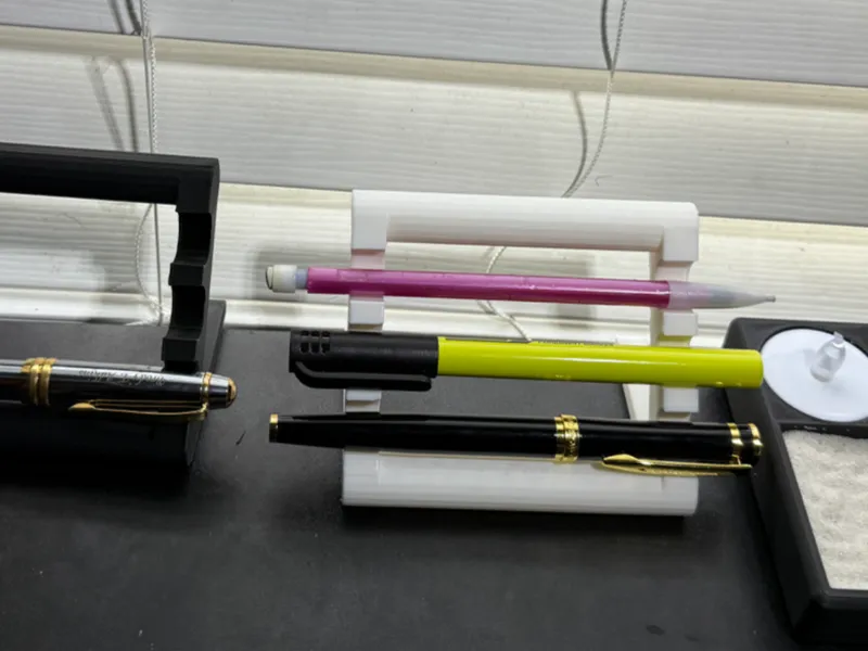 Fancy Pen stand