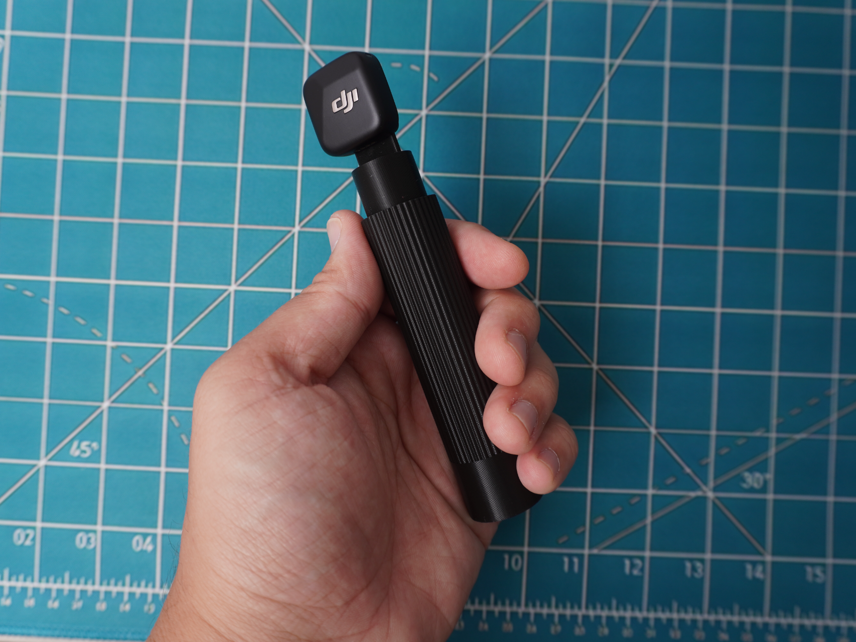 Miniatura 1 do modelo 3D DJI Mic Mini Handle