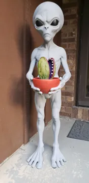 Soporte: 3 1/2 ft tall Alien Greeter — vista de referencia 3