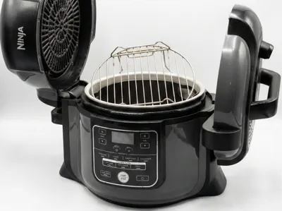 Ninja Foodi OP300 pressure lid holder