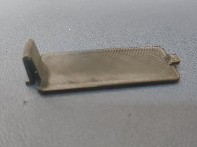 Toshiba TV remote battery cover