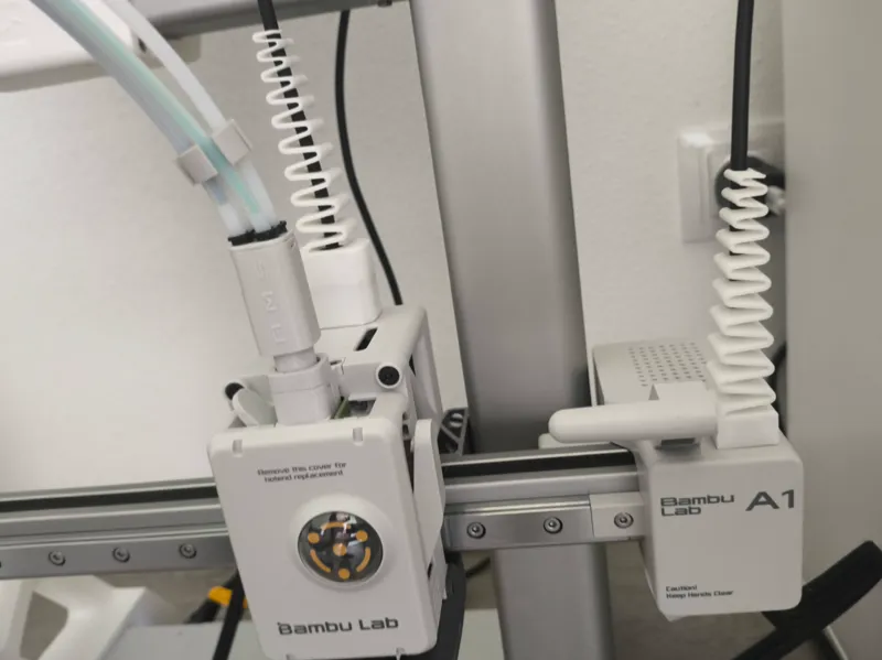 Extruder and Frame Cable Strain Relief