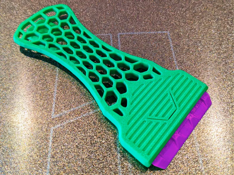 Molten Honeycomb Bed Scraper
