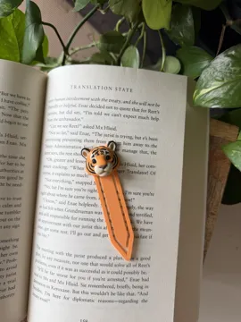 Accesorio de lectura: Tiger bookmark — vista de referencia 3
