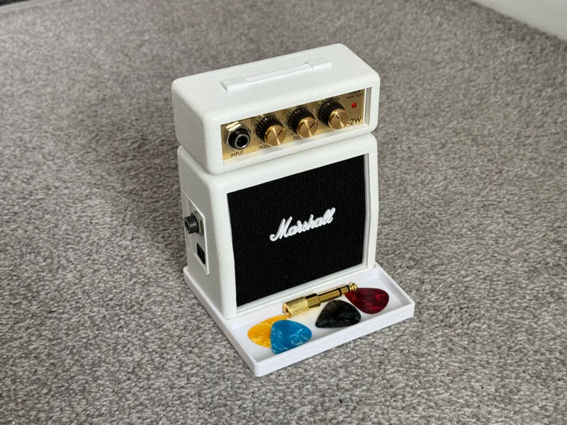 Marshall MS-2W Mini Amp & Pick Tray