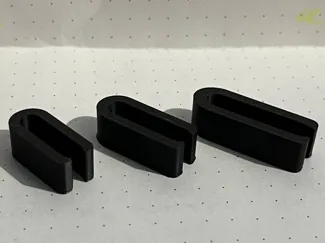 usb cables clips