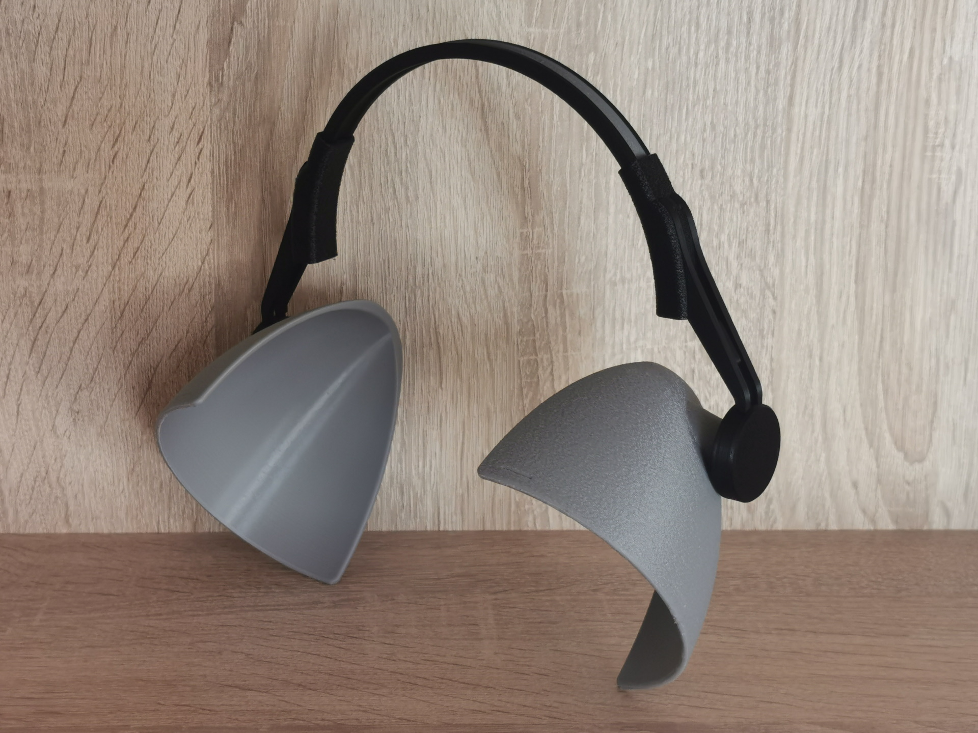 simple vocal training aid