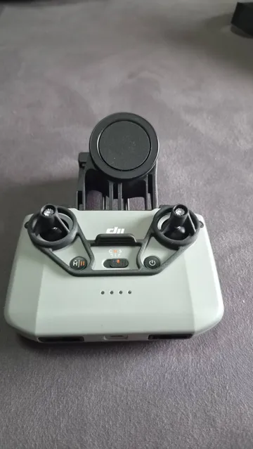 Modelo para impresión 3D: DJI RC-N3 Handy Halter — vista de referencia 4